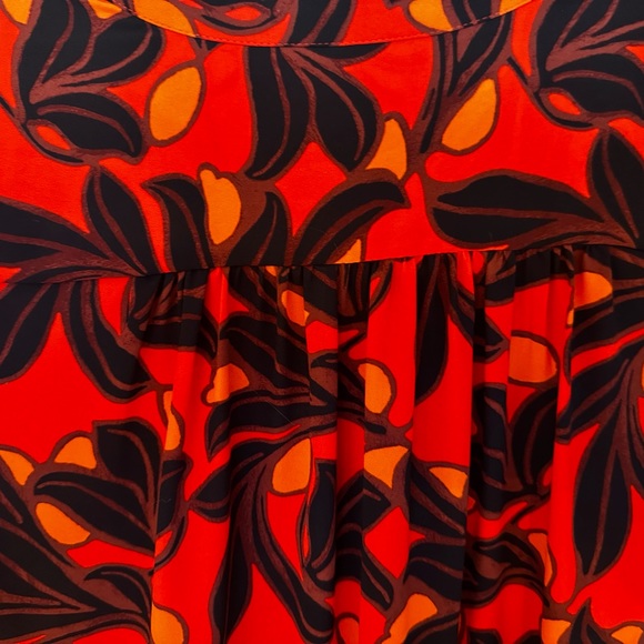 Ann Taylor blouse, great for holidays, worn once - Picture 2 of 4